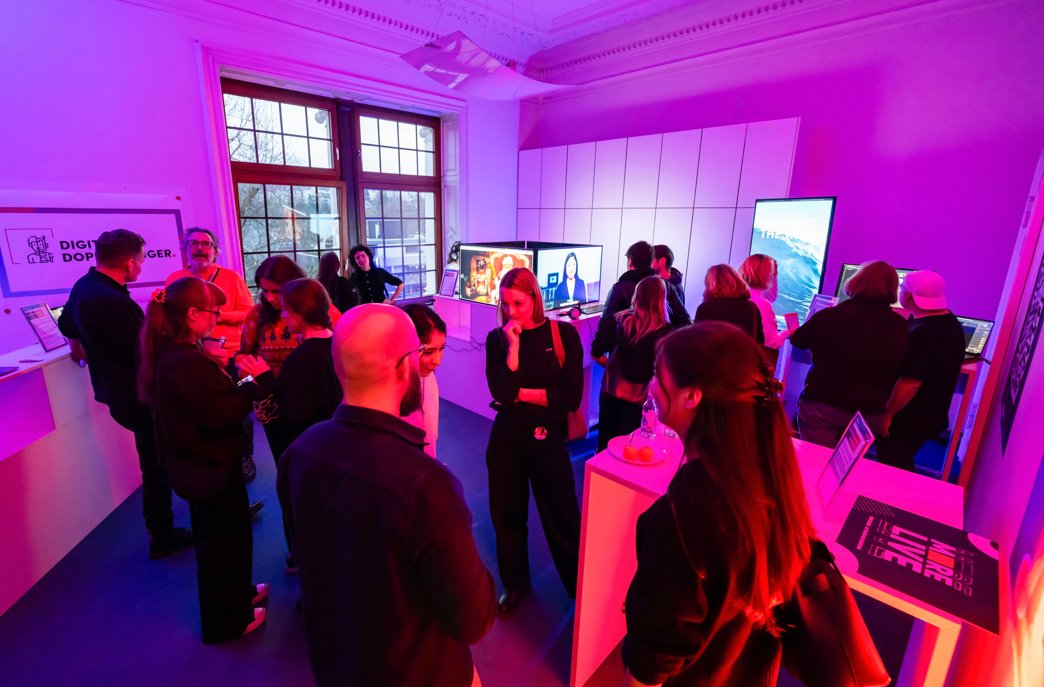 2025-12-12_VokDams_CompanyMeeting_080