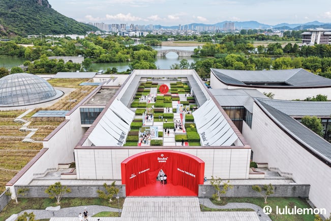 VOK DAMS China_lululemon Scuba_5